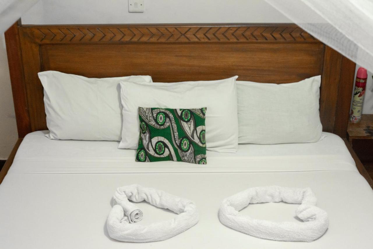 The Secret Garden Hotel Моші Екстер'єр фото