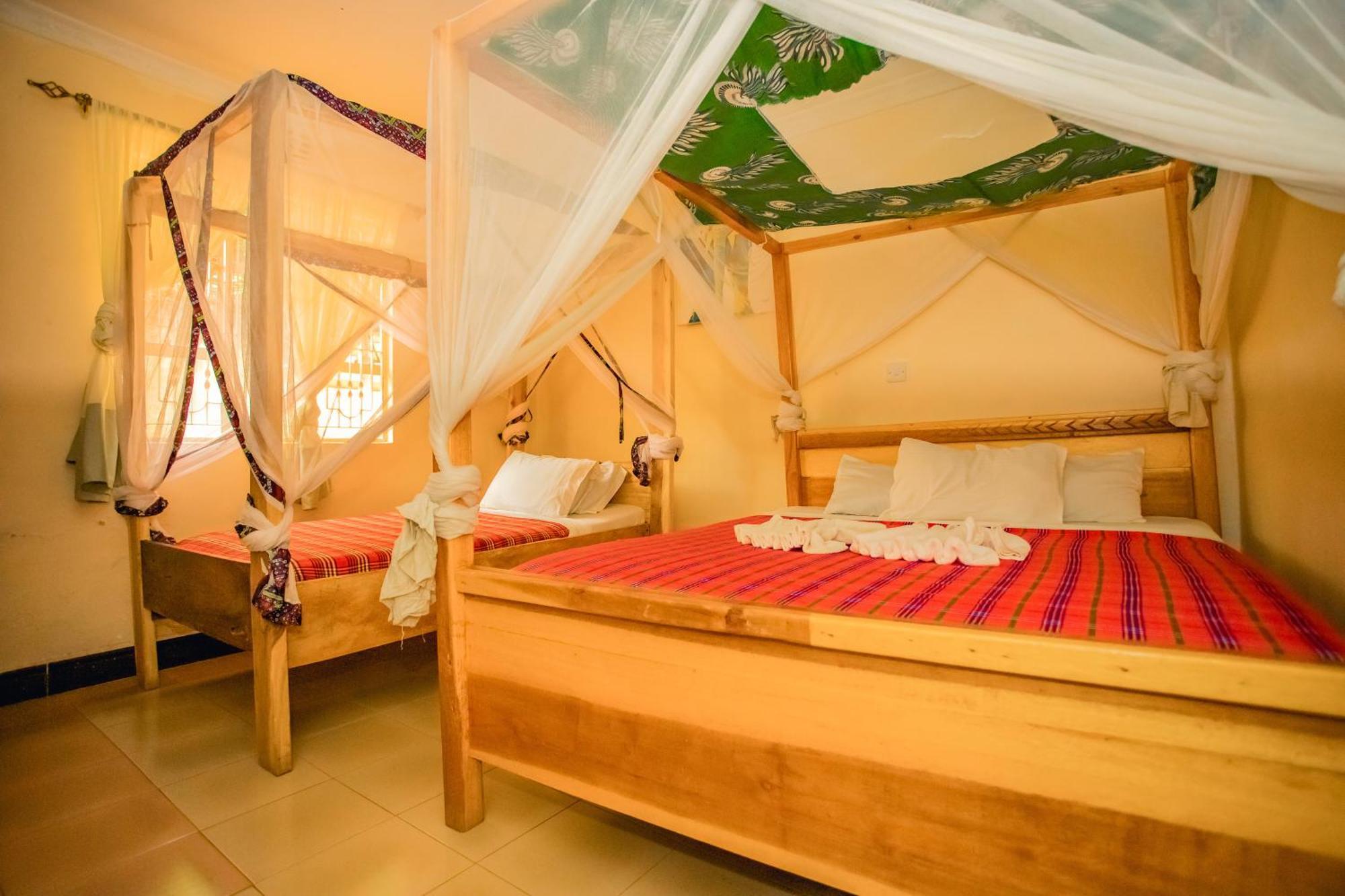 The Secret Garden Hotel Моші Екстер'єр фото