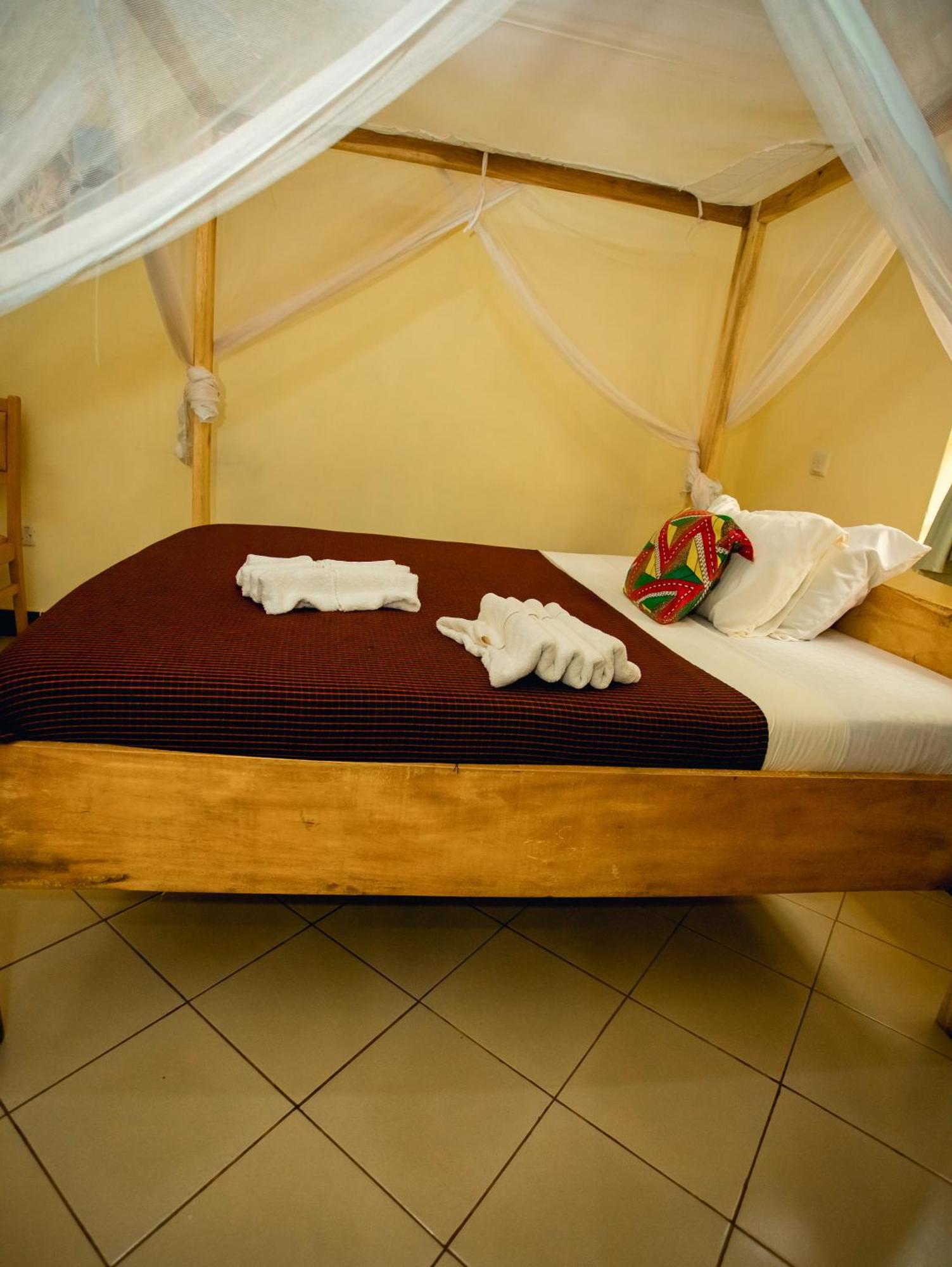 The Secret Garden Hotel Моші Екстер'єр фото